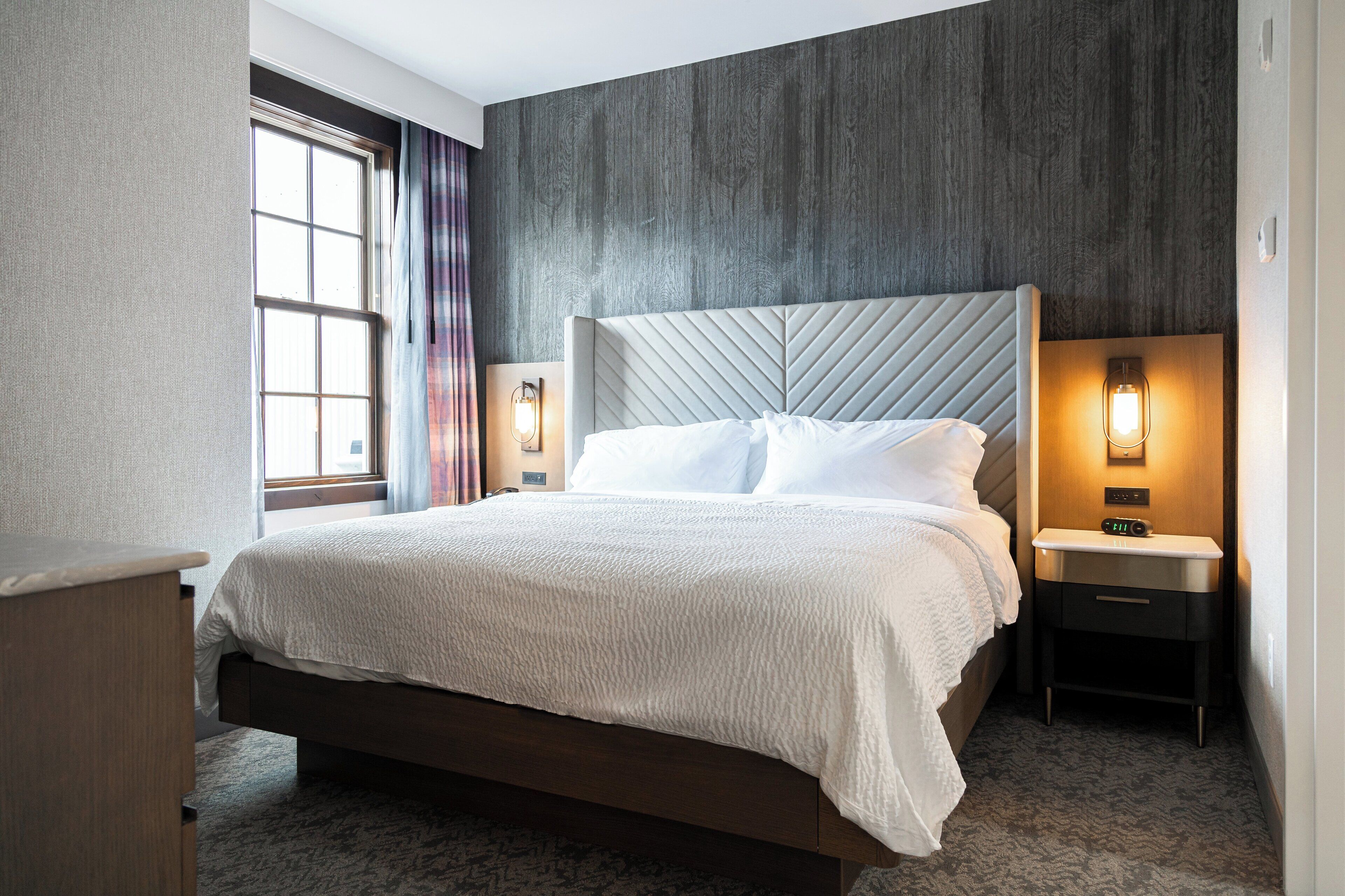 suite, 1 king bed with sofa bed | in-room safe, desk, blackout curtains, iron/ironing board