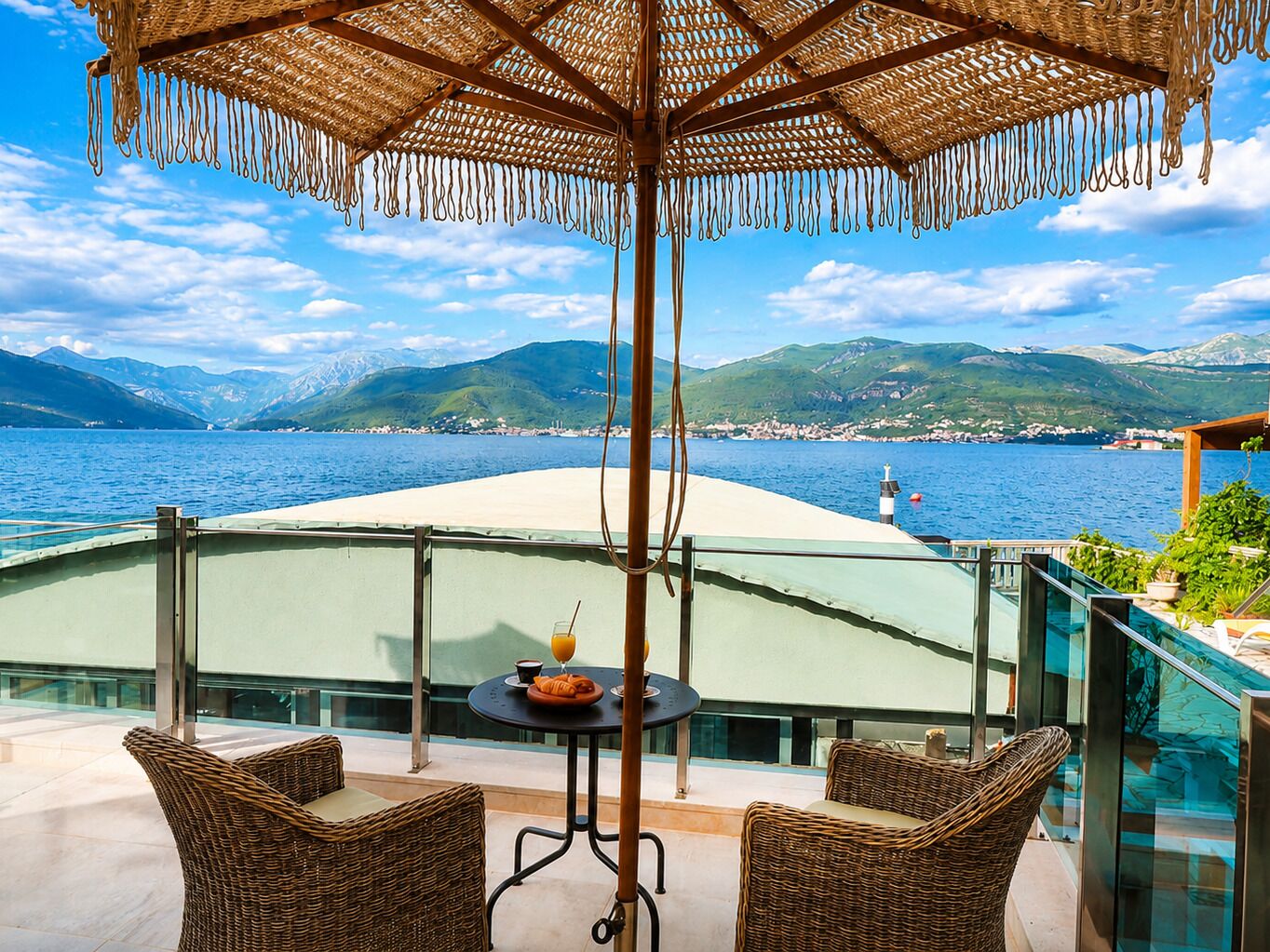 Deluxe Double Room, Sea View | Terrace/patio