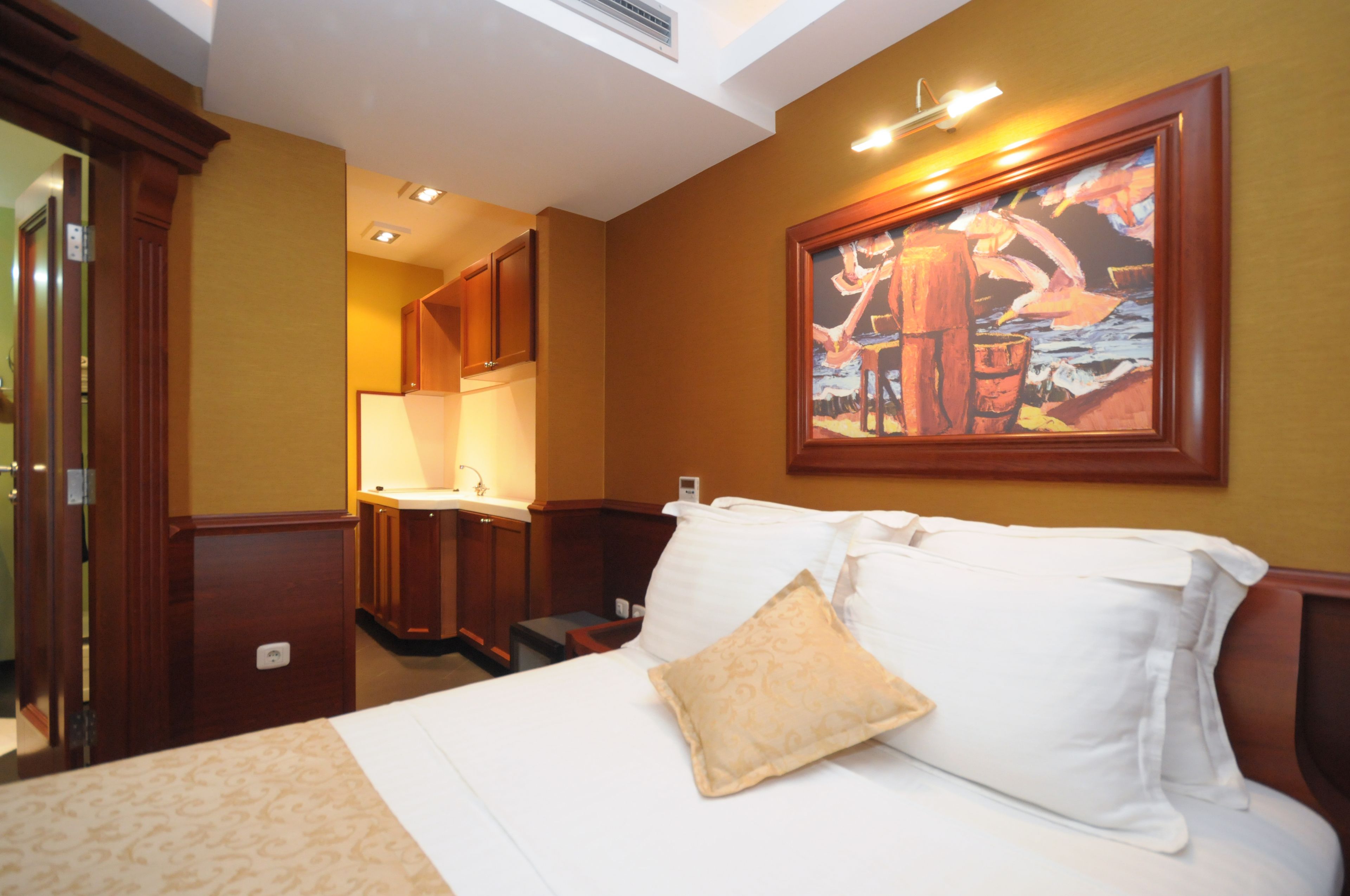 deluxe double room, sea view | 1 bedroom, premium bedding, down duvets, memory-foam beds