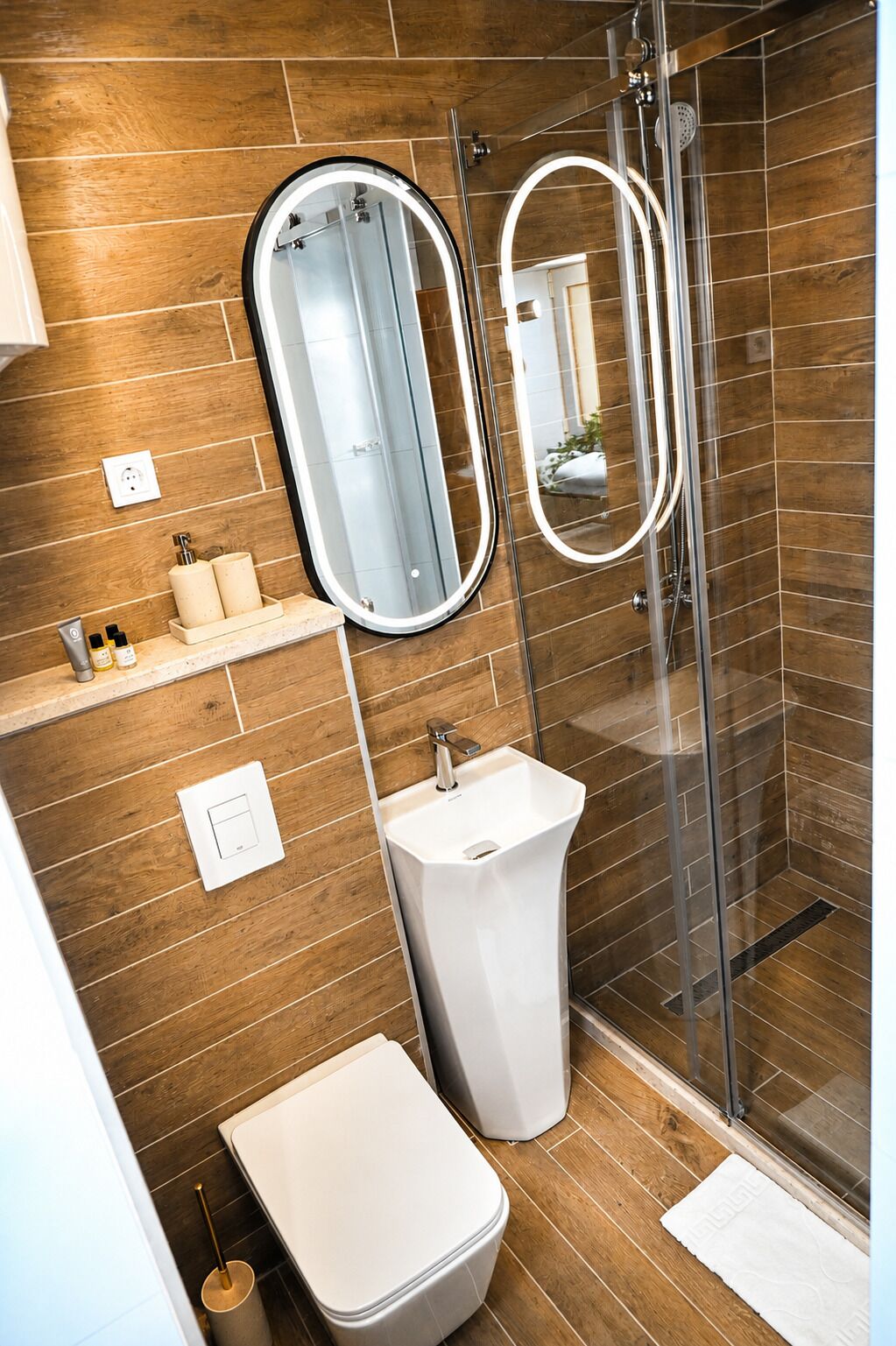Superior-Doppel- oder -Zweibettzimmer | Badezimmer | Haartrockner, Bademäntel, Handtücher