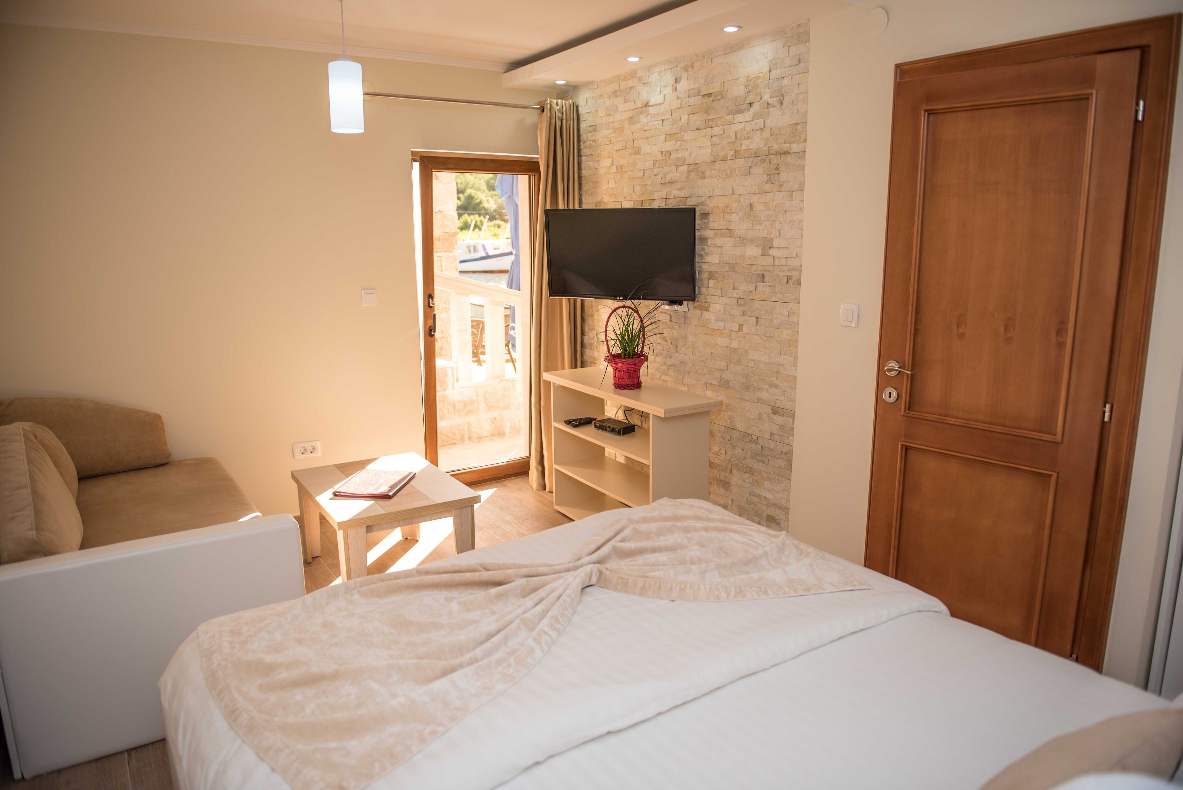 traditional apartment, 1 bedroom, mountain view, ground floor | 1 bedroom, premium bedding, down duvets, memory-foam beds