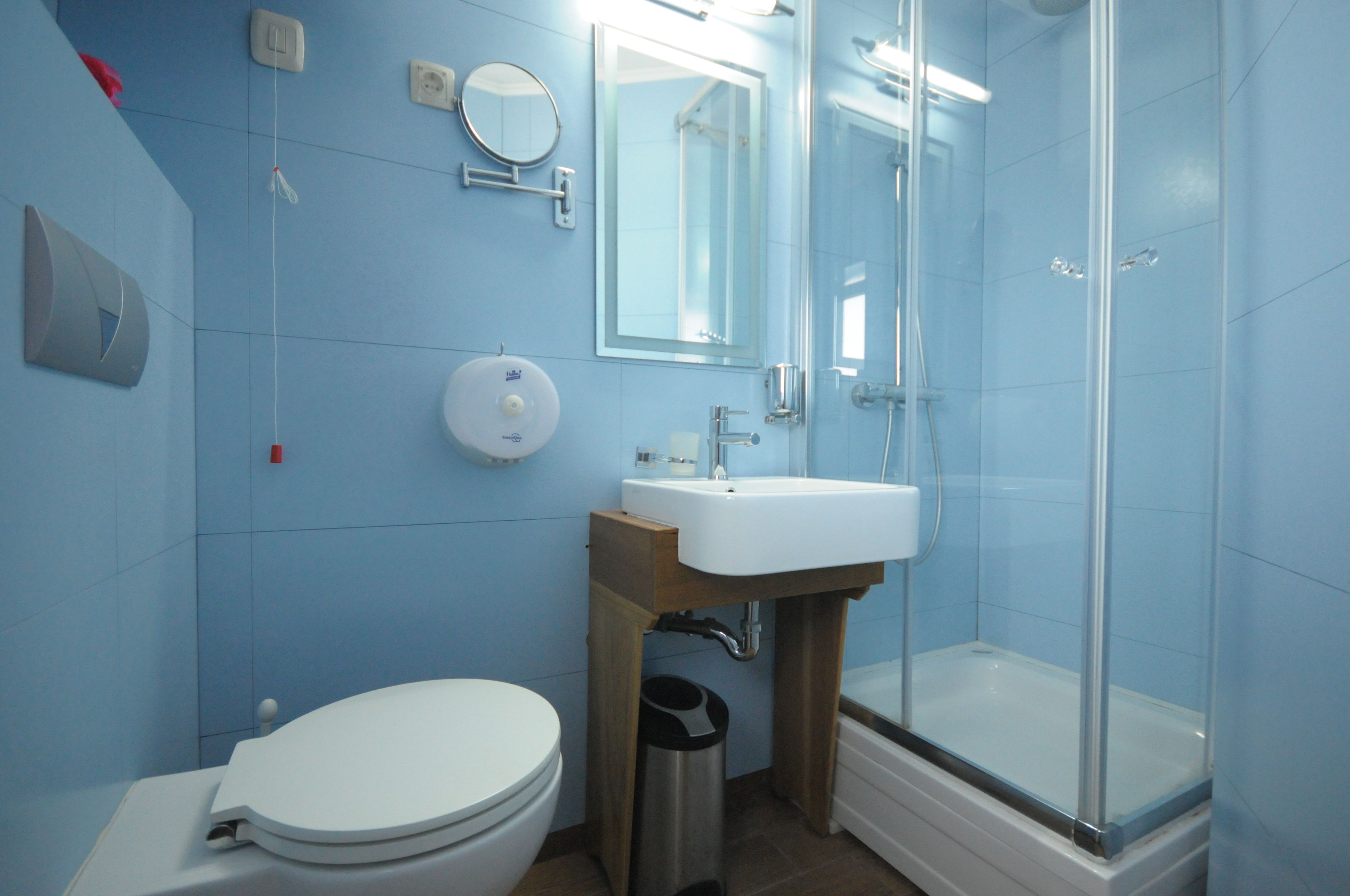 superior double or twin room | bathroom | hair dryer, bathrobes, towels