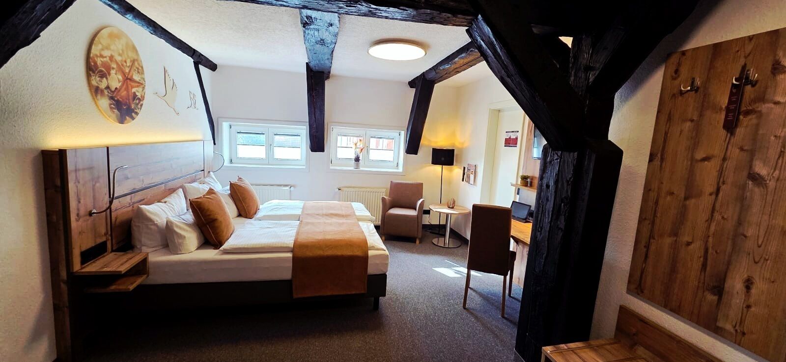 Comfort-Doppelzimmer | Zimmersafe, individuell dekoriert, individuell eingerichtet
