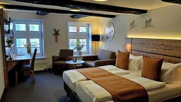 Caja de seguridad en la habitación y decoración personalizada