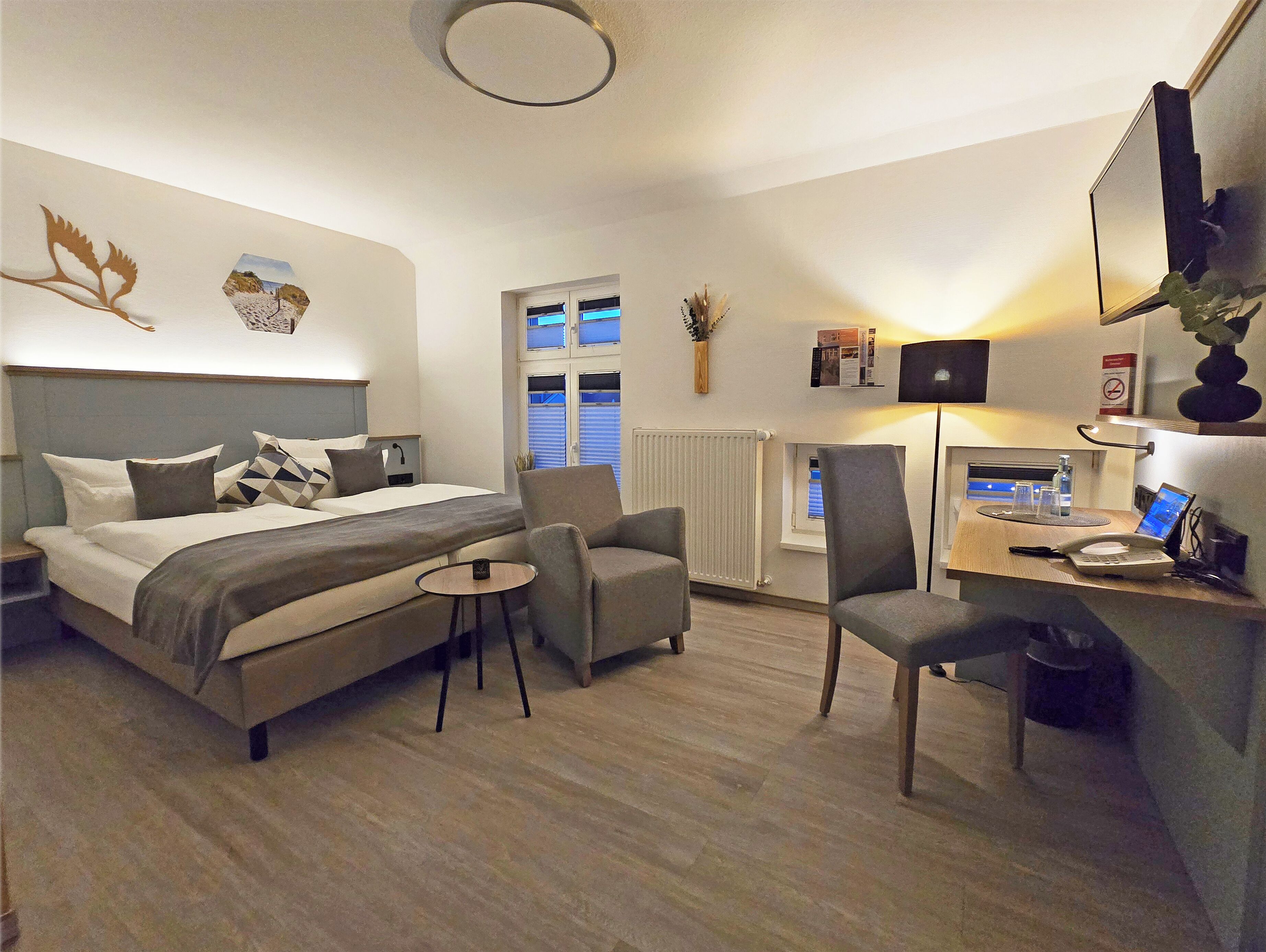 Comfort Double Room | In-room safe, individually decorated, individually furnished, desk