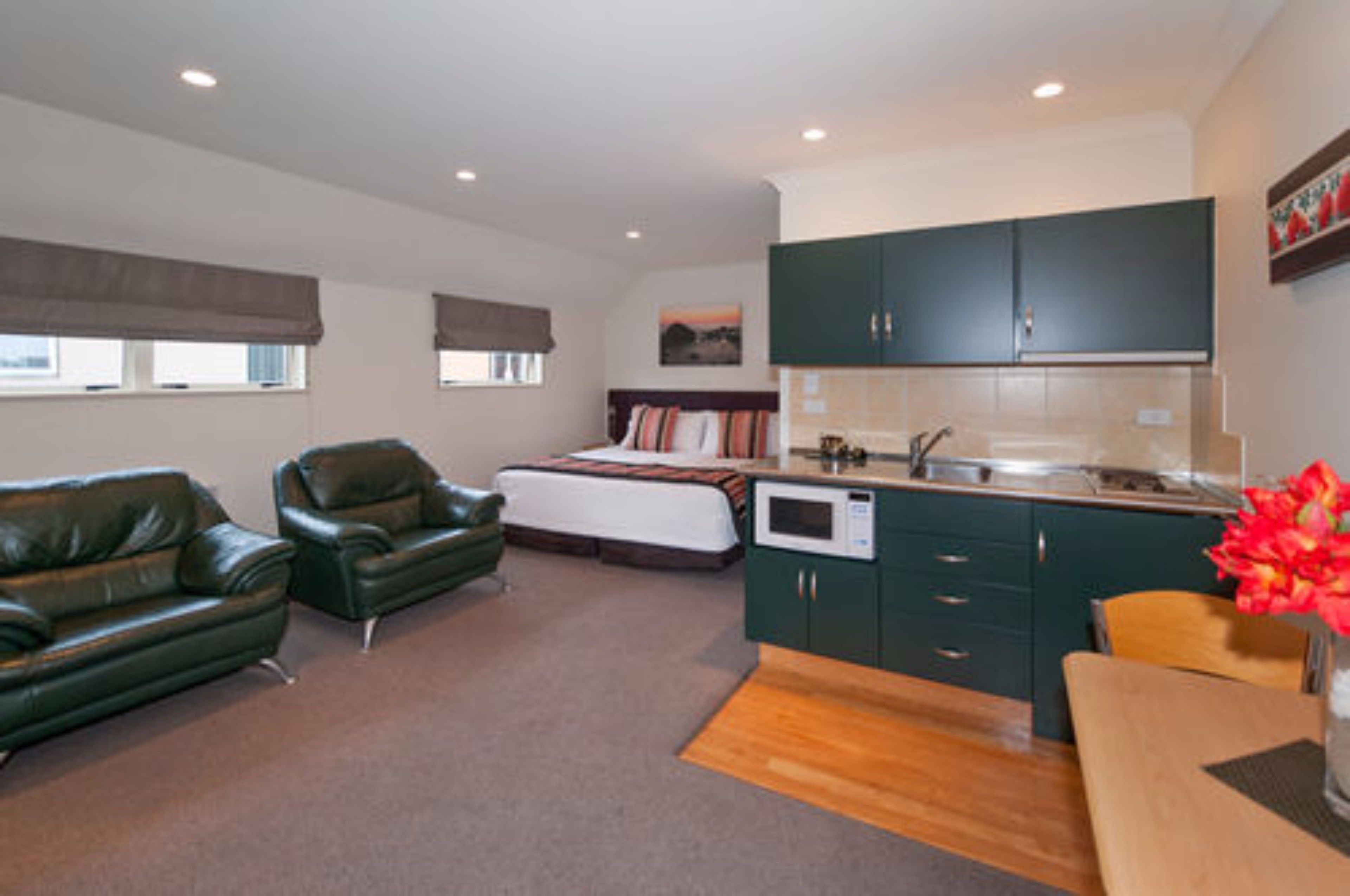 Studio, Whirlpool | Eigene Kochnische