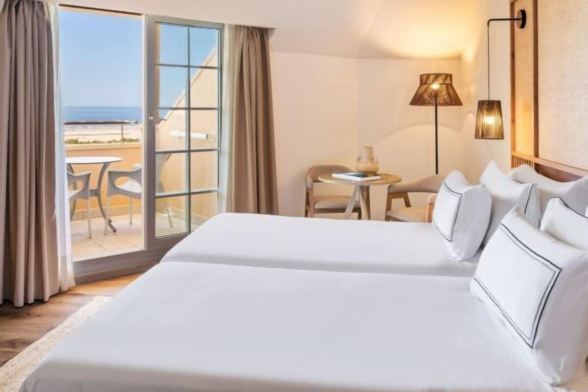 Een minibar, een kluis op de kamer, verduisterende gordijnen