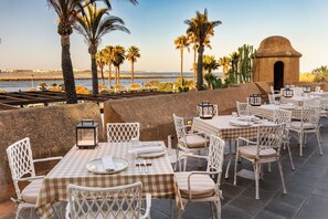2 restaurants, breakfast, lunch, dinner served; Mediterranean cuisine