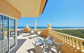 Suite (Master Suite The Level vista Mar) | View from room