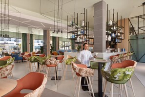 Alfresco dining, open daily - Hotel Riu Playa Park - 0'0 All Inclusive (Palma de Mallorca)