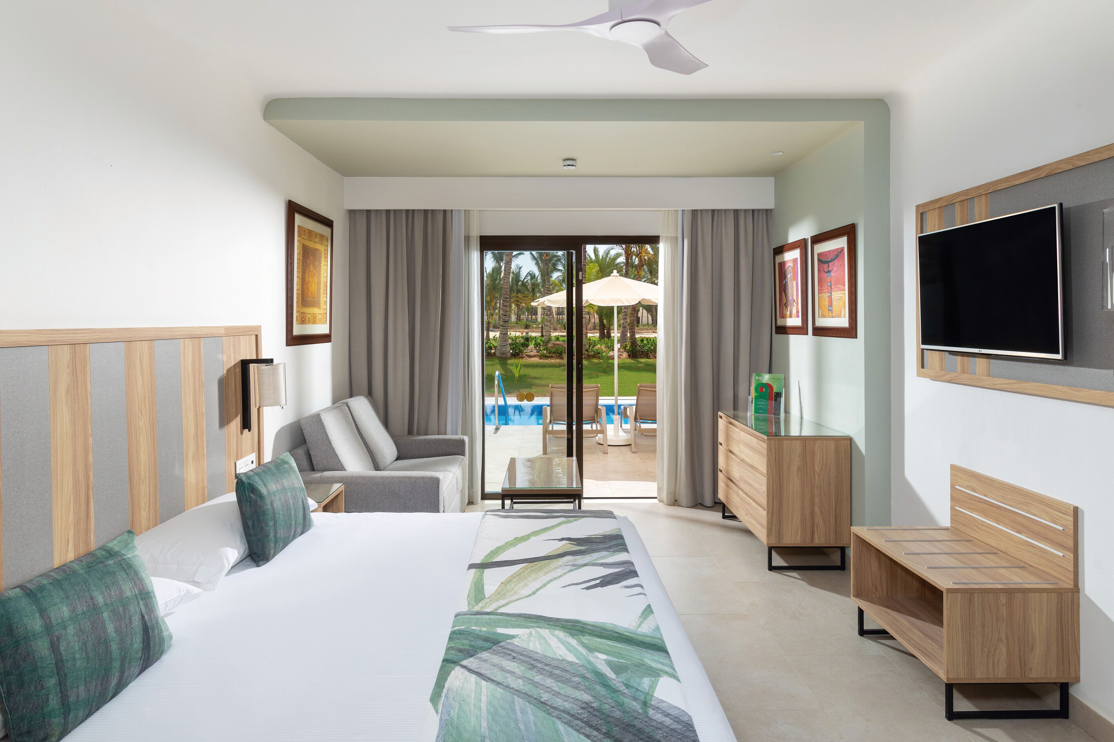 Double Room, Terrace (Swim-up) | In-room safe, free WiFi, bed sheets