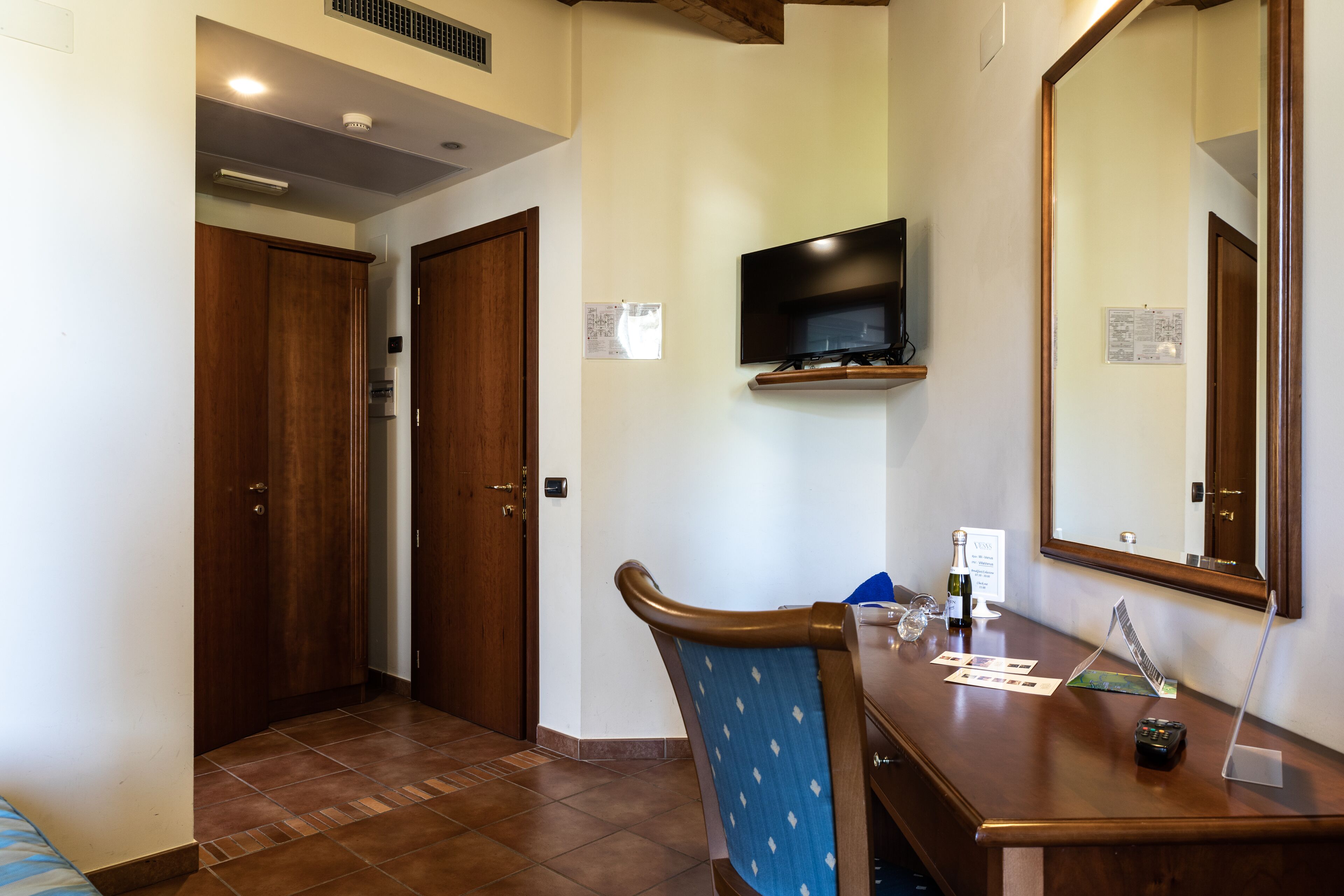 1 bedroom, minibar, in-room safe, individually furnished