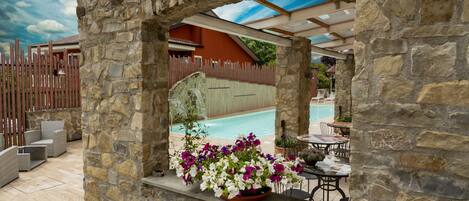 Piscine extérieure (ouverte en saison)