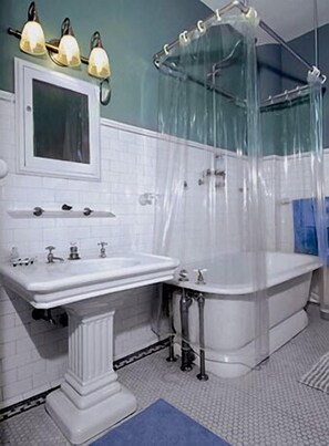 淋浴设施、毛巾