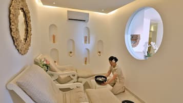 Sauna, baño de vapor, tratamientos corporales y aromaterapia