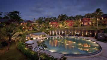 Outdoor pool, open 7:00 AM to 9:00 PM, pool umbrellas, sun loungers