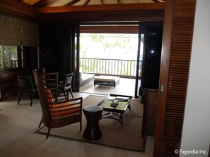 Minibar, in-room safe, desk, laptop workspace - Asya Premier Suites (Boracay Island)
