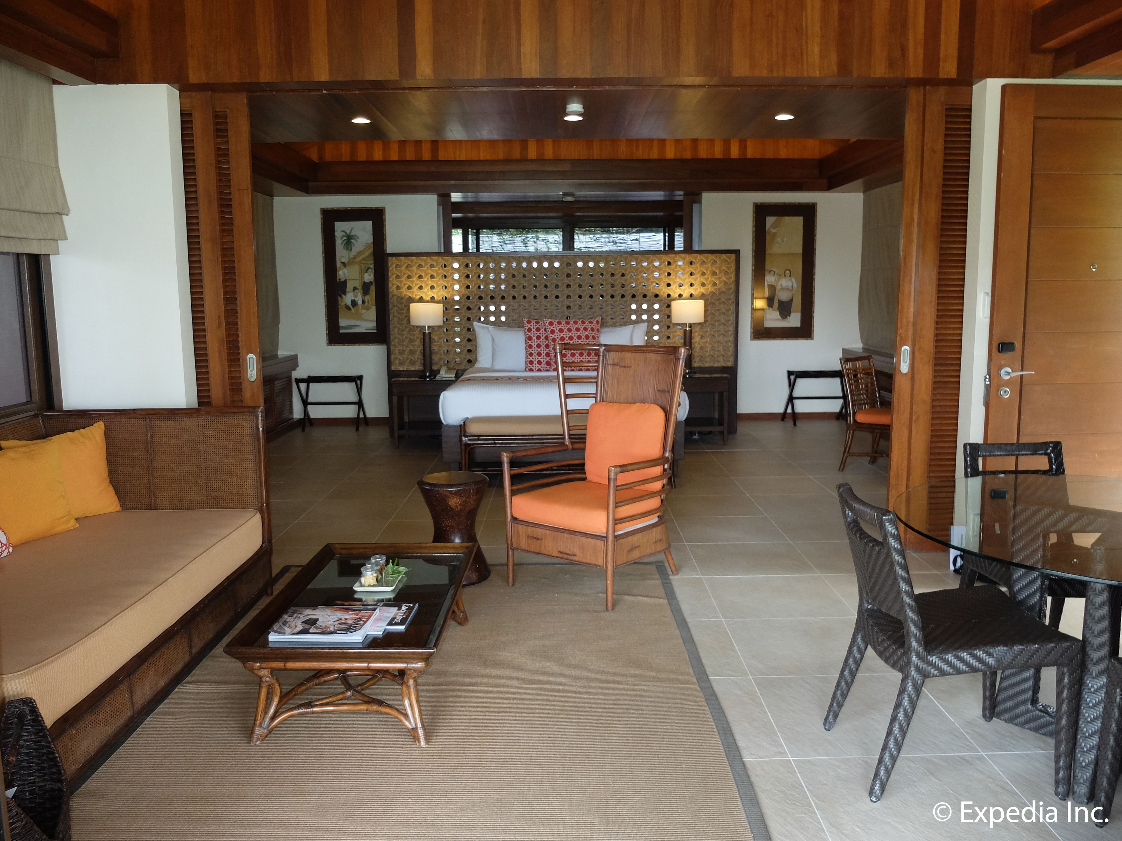 presidential suite, 1 king bed | living area | flat-screen tv, dvd player