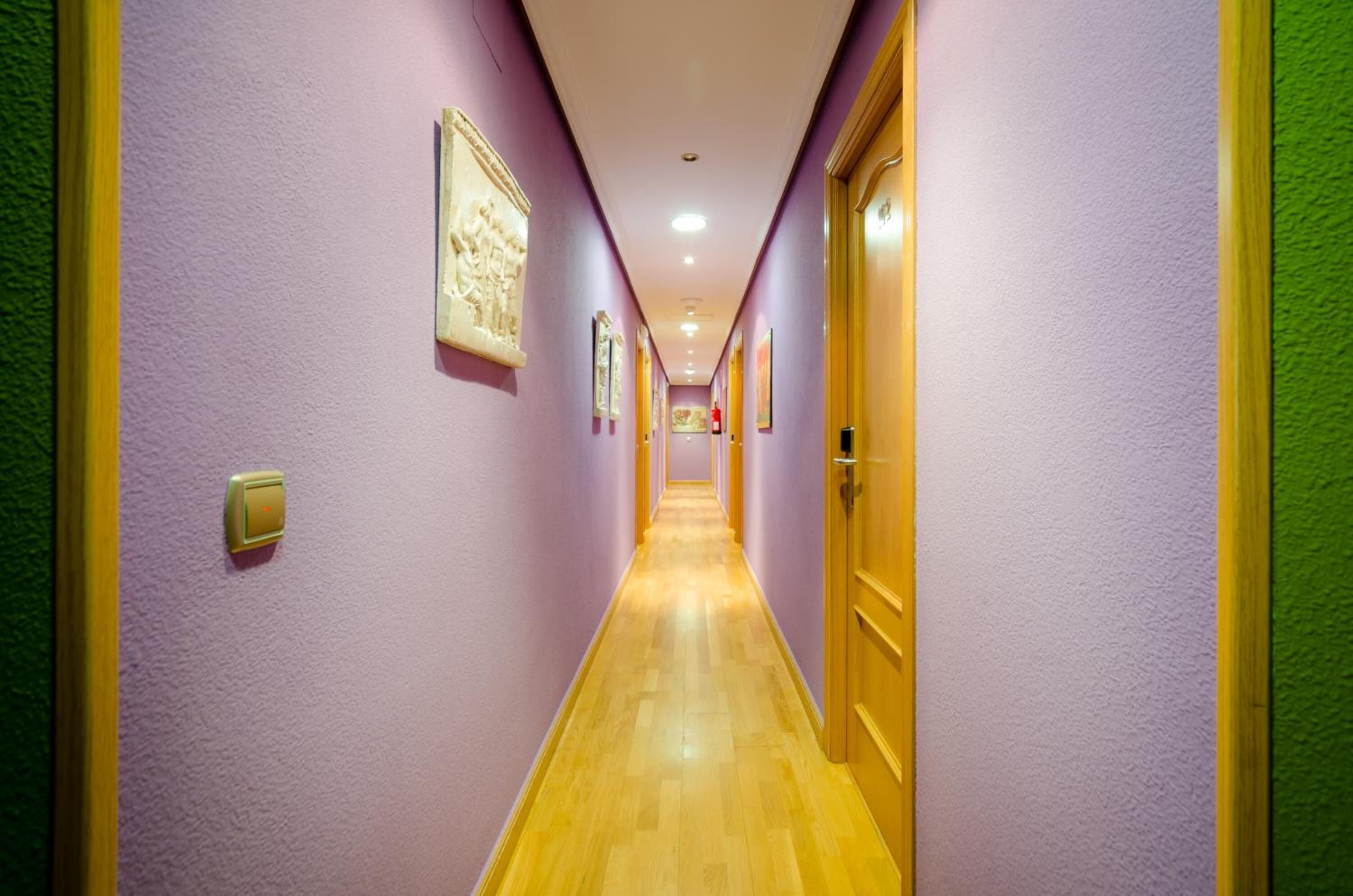 Photo - Las Abadías