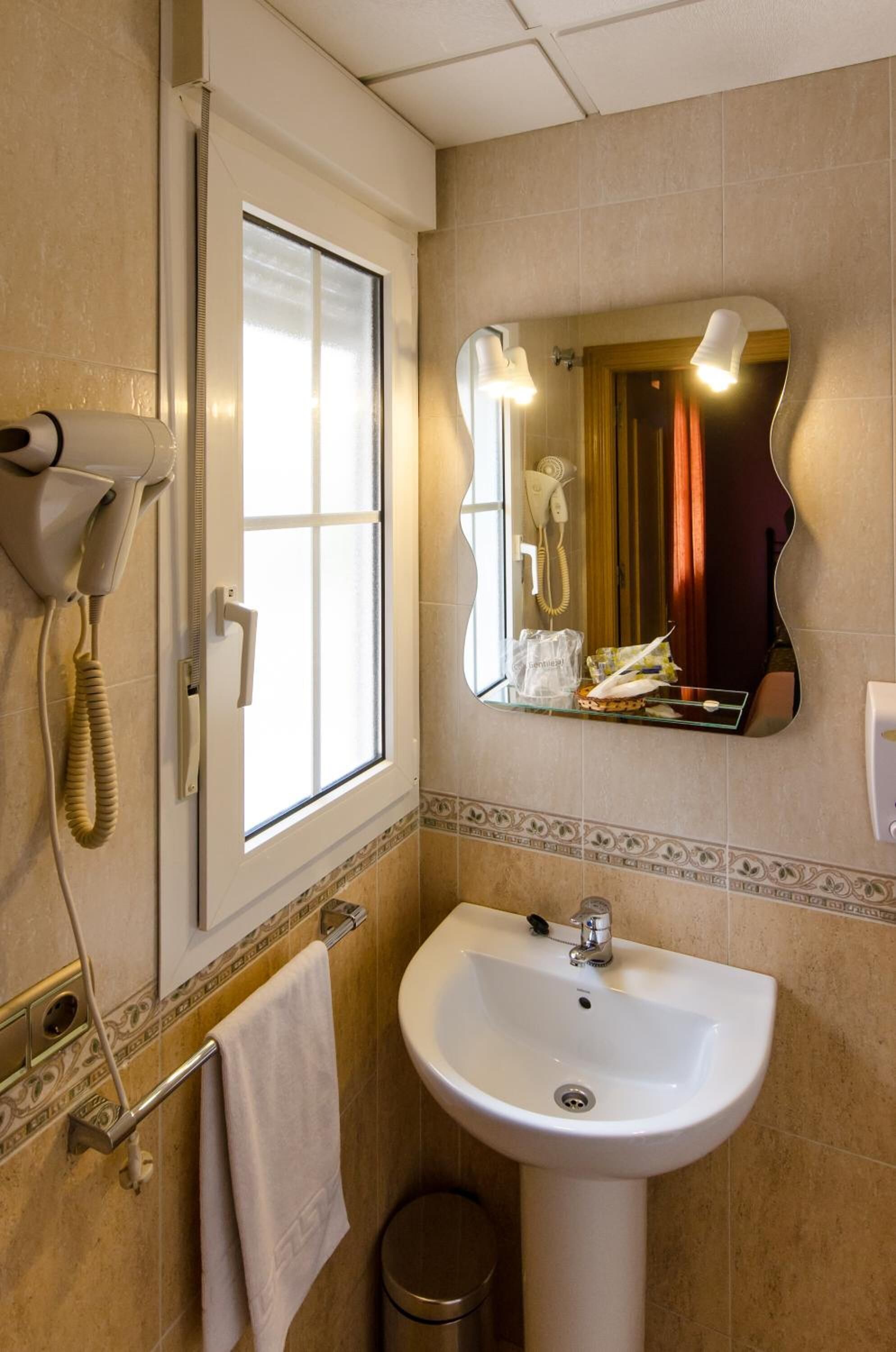 Photo - Las Abadías