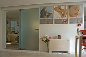 Sauna, baño turco o hammam, tratamientos corporales y aromaterapia