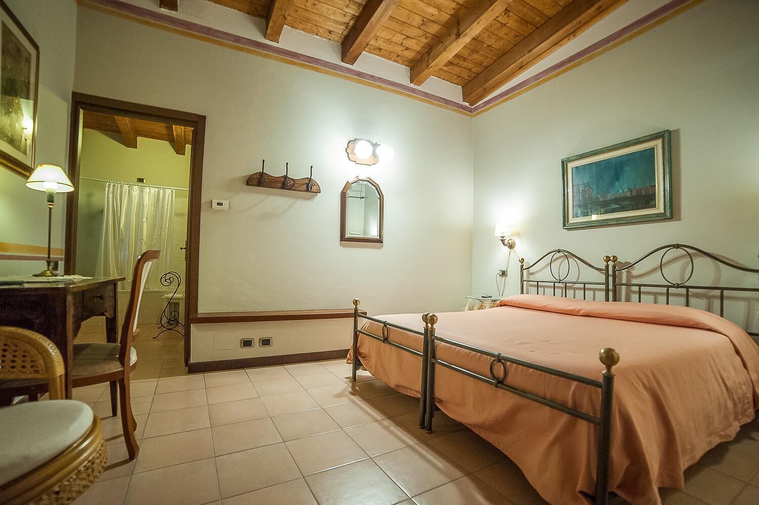 minibar, in-room safe, individually furnished, desk