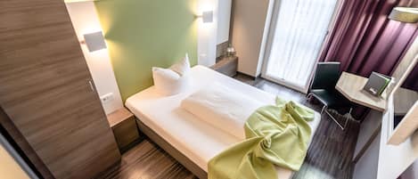 Habitació individual estàndard | 1 dormitori, roba de llit hipoal·lergògena i cortines opaques