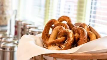 Desayuno buffet (con cargo) los días de semana