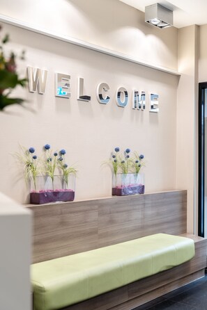 Reception - Hotel Demas City (Munich)