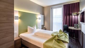 1 Schlafzimmer, Allergikerbettwaren, VerdunkelungsvorhÀnge