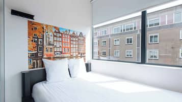 Habitación estándar doble, 1 cama doble | Colchones viscoelásticos y espacio para trabajar con un portátil