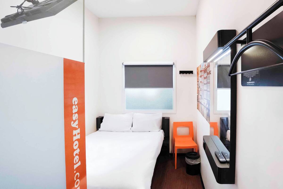 Habitación básica doble, no fumadores | Colchones viscoelásticos y espacio para trabajar con un portátil