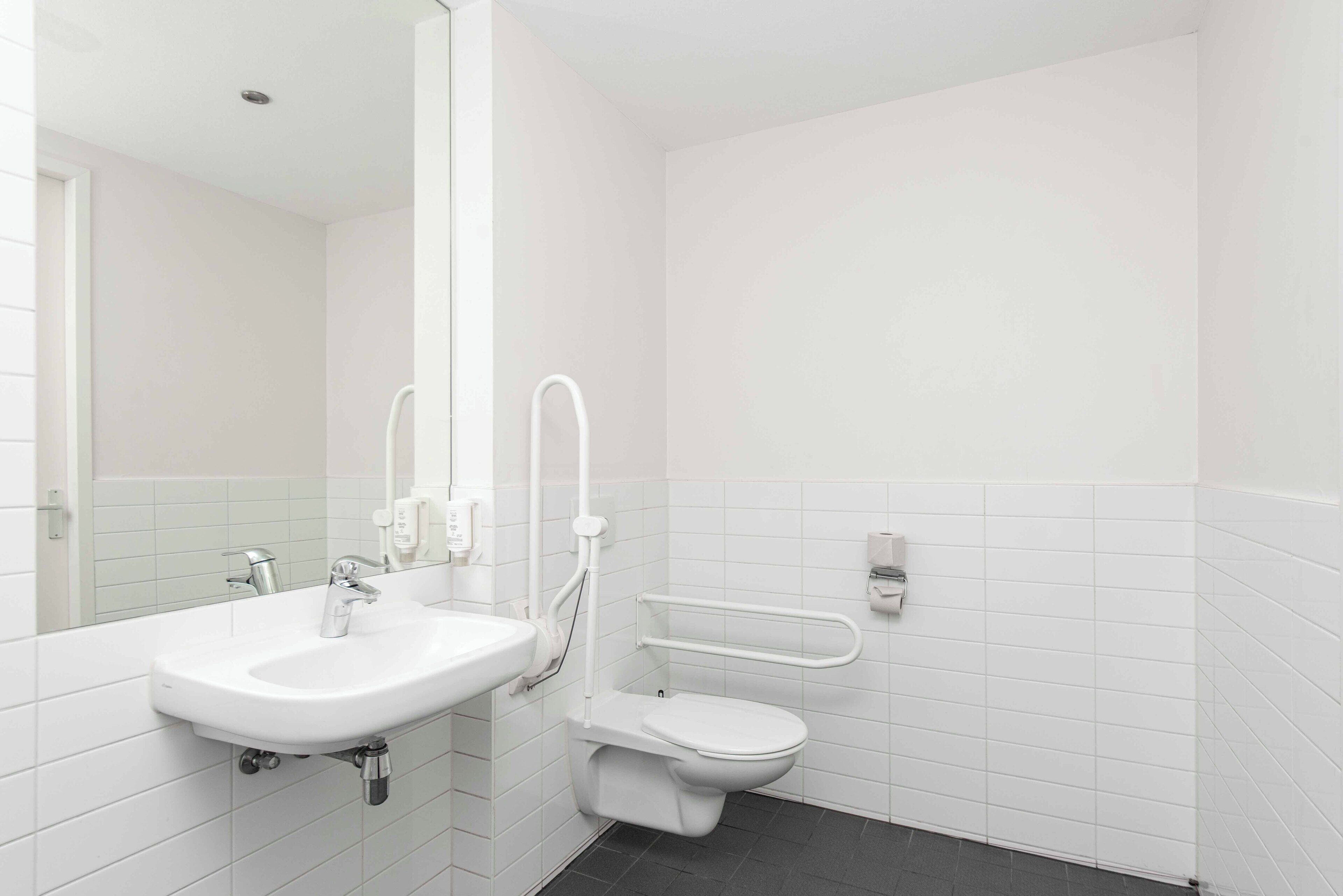 Photo - easyHotel Amsterdam City Centre South