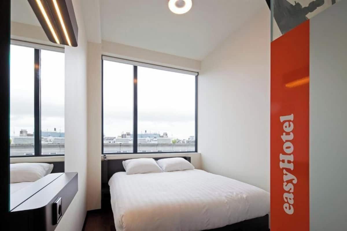 Memory foam beds, laptop workspace, soundproofing, iron/ironing board