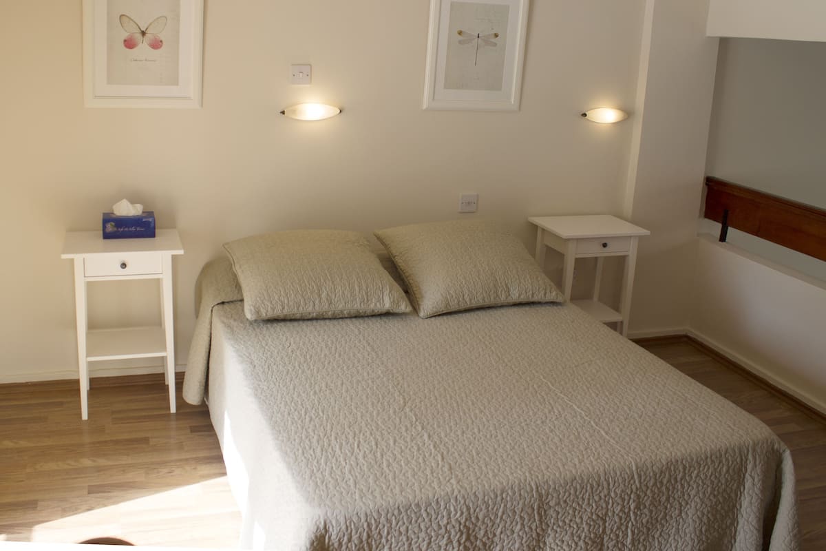 1 bedroom, premium bedding, pillowtop beds, desk