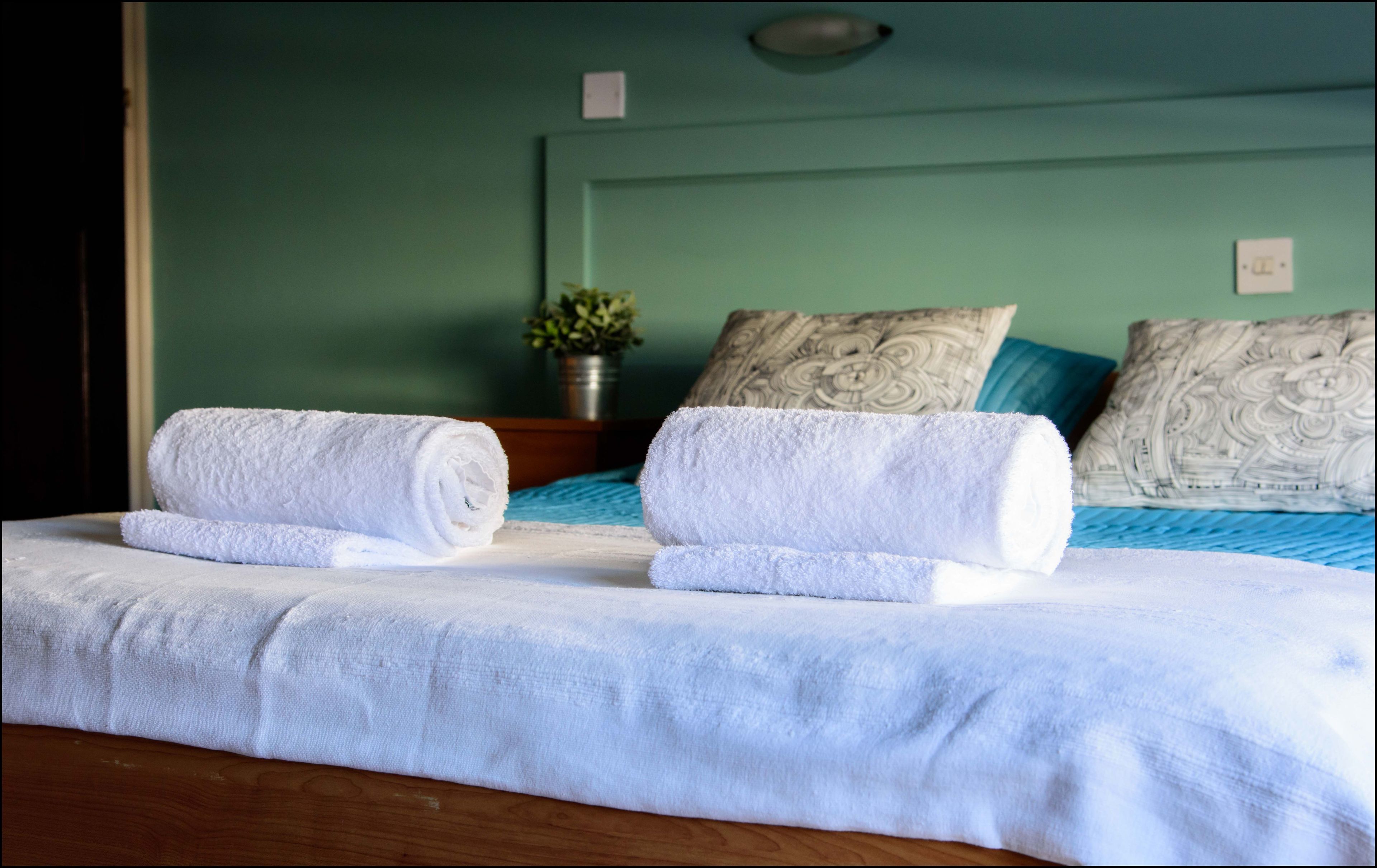 1 bedroom, premium bedding, pillowtop beds, individually decorated