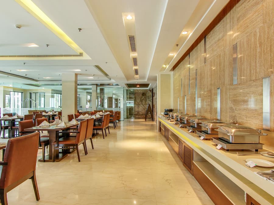 Breakfast, lunch, dinner served; local and international cuisine
