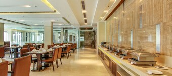 Vibe By The Lalit Traveller