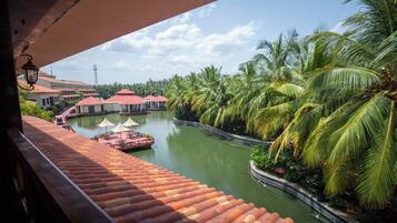 Standard Room, 2 Twin Beds, Garden View | Balcony view