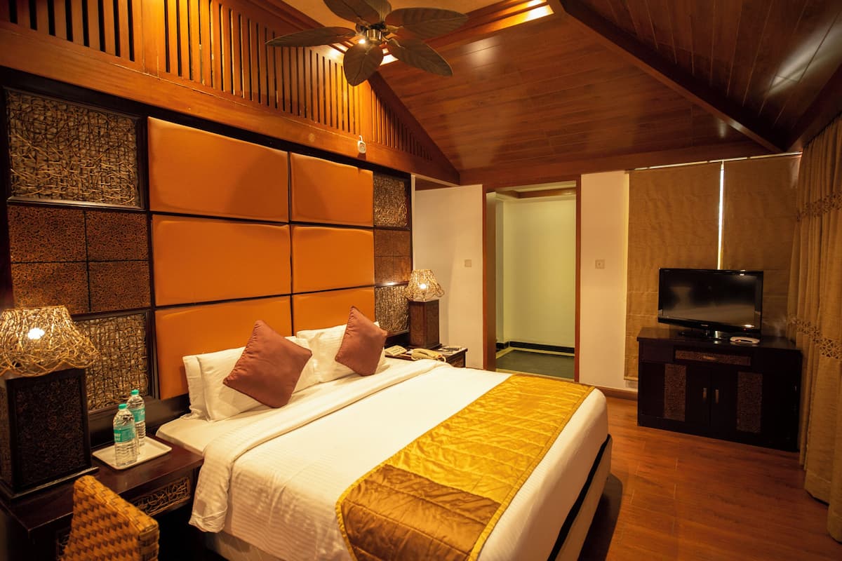 Basic Villa, Resort View | Minibar, in-room safe, desk, laptop workspace