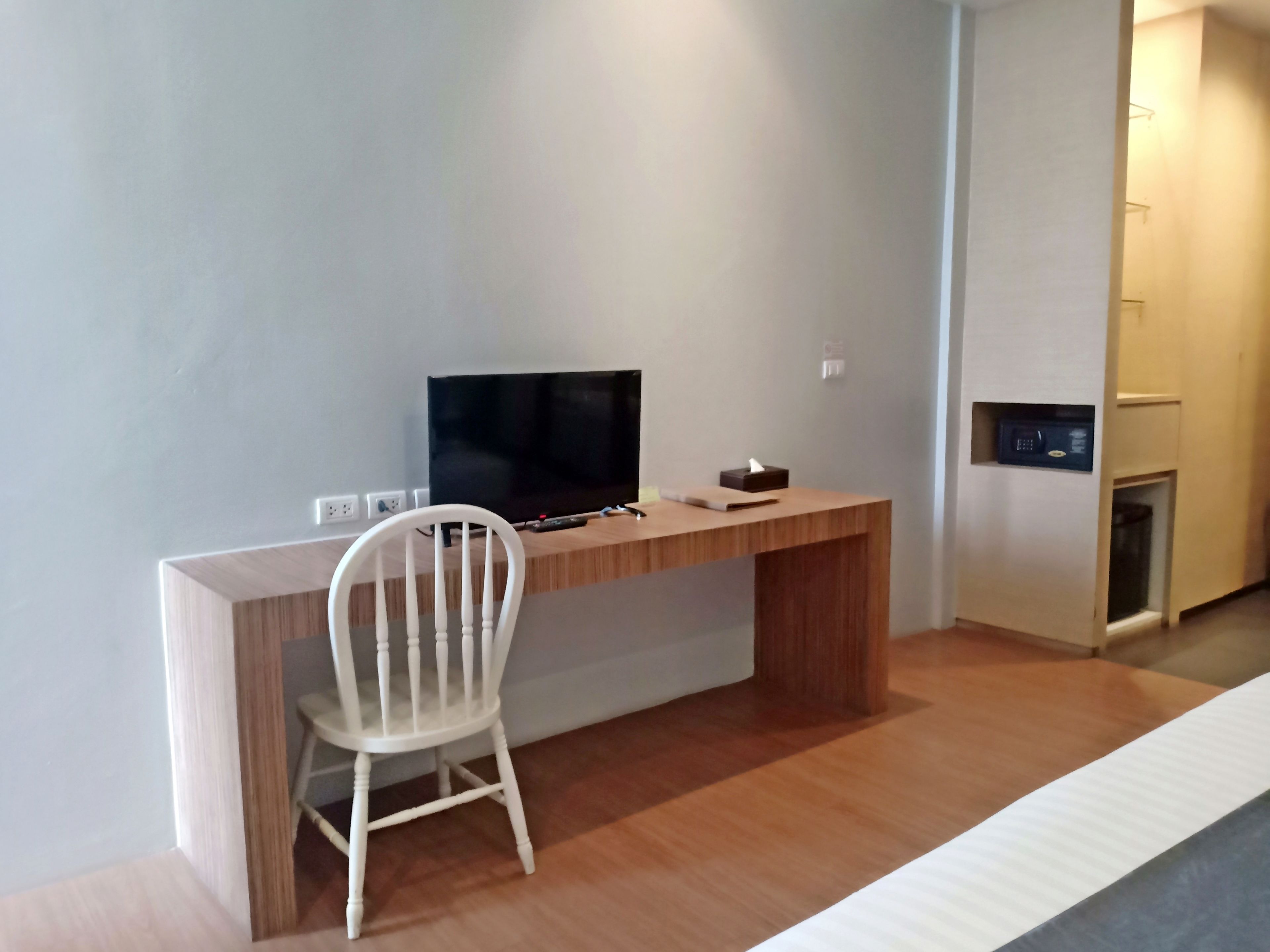 deluxe room only (no breakfast / no transfer) | television