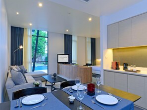 Executive Room | In-room safe, desk, soundproofing, rollaway beds