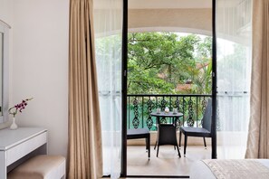 Ambassador Room 2BHK with Living Room | Vue depuis le balcon