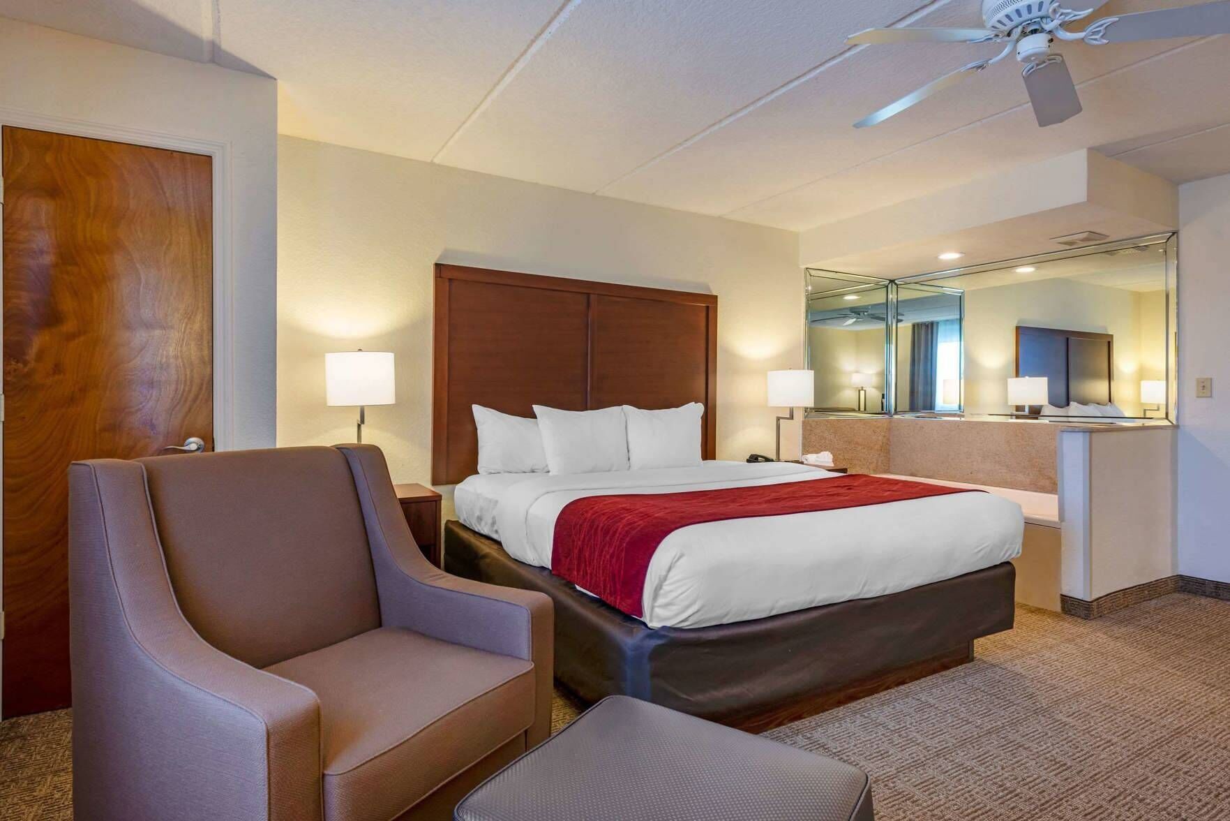 Zimmersafe, Schreibtisch, Bügeleisen/Bügelbrett, Zustellbetten