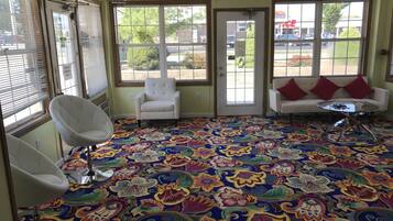 Sala de estar en el lobby