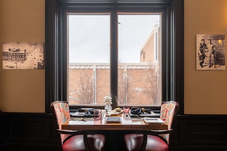 Breakfast, lunch and dinner served