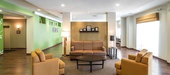 Sleep Inn And Suites Haysville