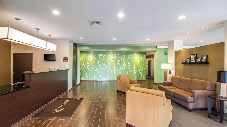 Sleep Inn & Suites Haysville - Wichita South