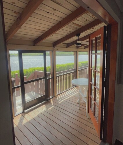 River Wilderness Waterfront Cabins