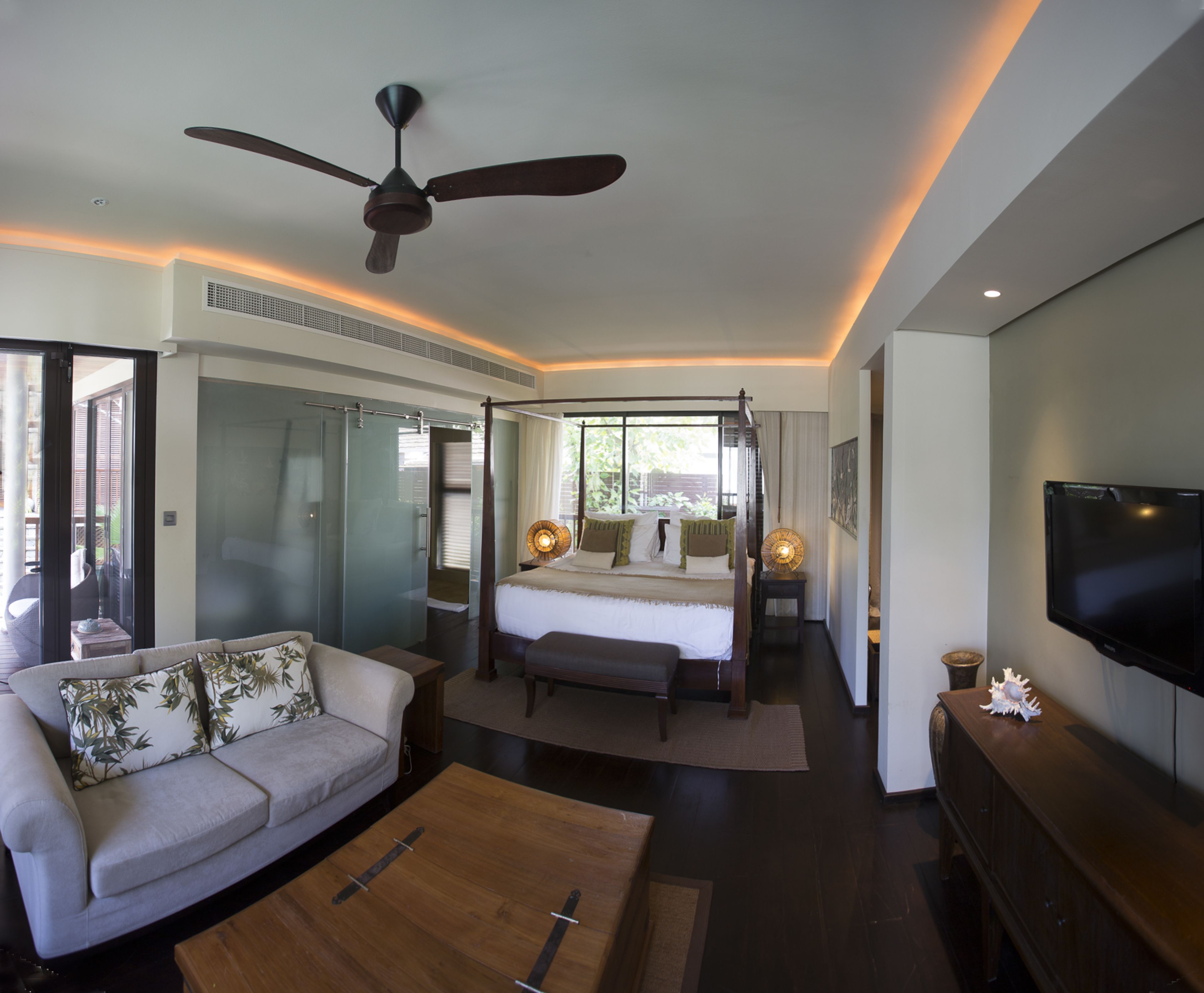 sea view suite -double | premium bedding, minibar, in-room safe, individually decorated